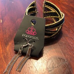 Bracelet and earrings